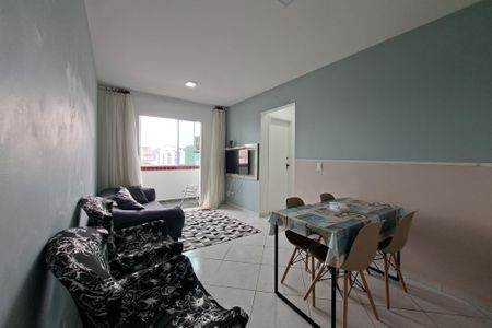 Apartamento para alugar com 62m², 2 quartos e 1 vagaSala