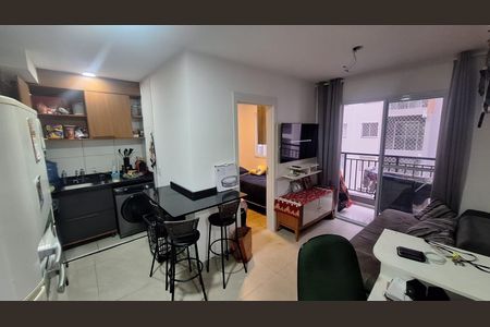 Sala de apartamento para alugar com 2 quartos, 37m² em Vila Isa, São Paulo