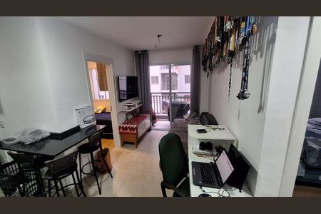 Sala de apartamento para alugar com 2 quartos, 37m² em Vila Isa, São Paulo