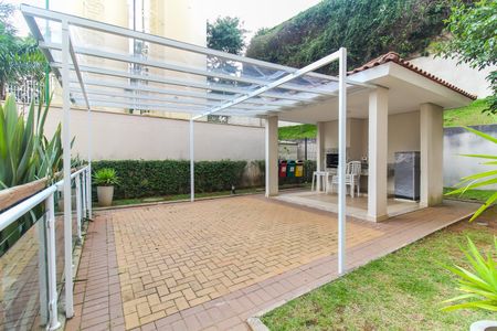 Apartamento para alugar com 32m², 2 quartos e sem vaga Apartamento para alugar com 32m², 2 quartos e sem vagaÁrea comum - Churrasqueira