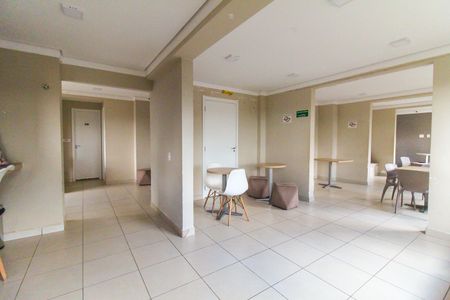 Apartamento para alugar com 32m², 2 quartos e sem vaga Apartamento para alugar com 32m², 2 quartos e sem vagaÁrea comum - Salão de festas