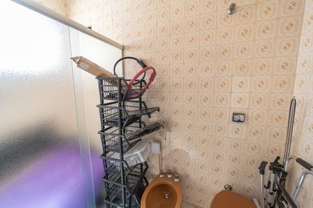 Casa à venda com 195m², 3 quartos e 2 vagasBanheiro do quarto 1