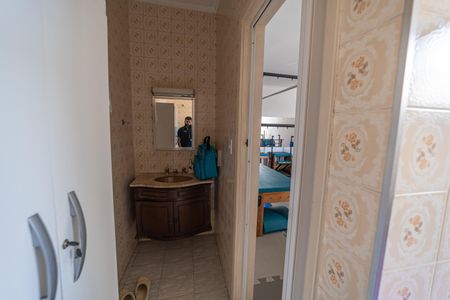 Casa à venda com 195m², 3 quartos e 2 vagasBanheiro do quarto 1