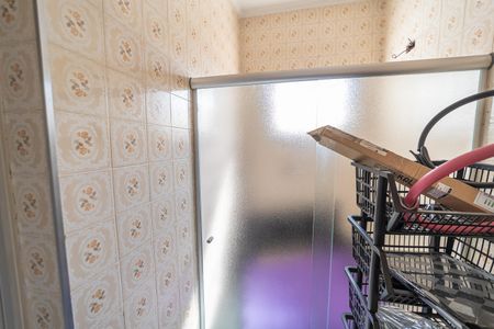 Casa à venda com 195m², 3 quartos e 2 vagasBanheiro do quarto 1