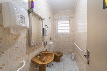 Casa à venda com 195m², 3 quartos e 2 vagasBanheiro 2