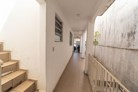 Casa à venda com 195m², 3 quartos e 2 vagasCorredor