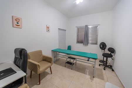 Casa à venda com 195m², 3 quartos e 2 vagasQuarto 2