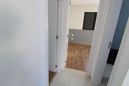 Apartamento à venda com 57m², 2 quartos e 2 vagasCorredor