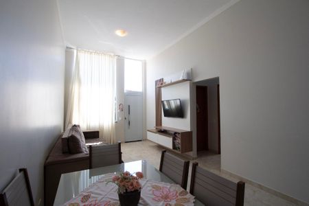 Sala de casa de condomínio para alugar com 3 quartos, 154m² em Jardim Novo Horizonte, Sorocaba