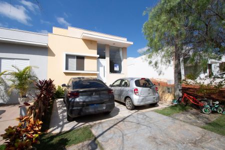 Casa de condomínio para alugar com 154m², 3 quartos e 2 vagas Casa de condomínio para alugar com 154m², 3 quartos e 2 vagasGaragem