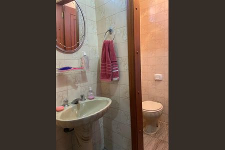 Casa à venda com 320m², 4 quartos e 2 vagasLavabo