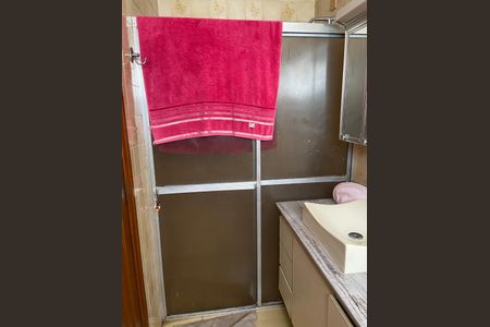 Casa à venda com 320m², 4 quartos e 2 vagasQuarto 2 - BanheiroQuarto 2 - Banheiro