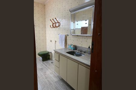 Casa à venda com 320m², 4 quartos e 2 vagasQuarto 1 - Banheiro