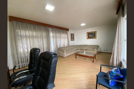 Casa à venda com 320m², 4 quartos e 2 vagasSala 1