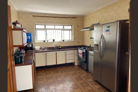 Casa à venda com 320m², 4 quartos e 2 vagasCozinha
