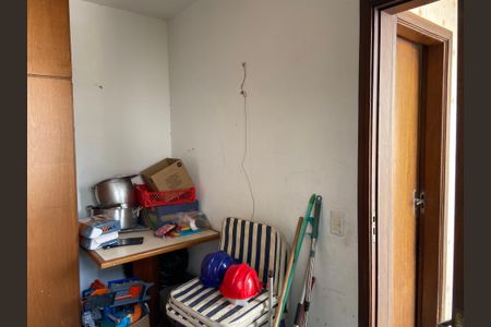 Casa à venda com 320m², 4 quartos e 2 vagasEdicula