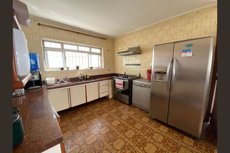 Casa à venda com 320m², 4 quartos e 2 vagasCozinha
