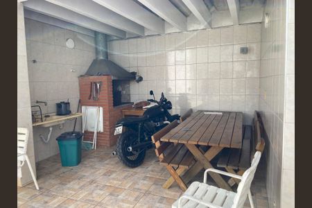 Casa à venda com 320m², 4 quartos e 2 vagasChurrasqueira