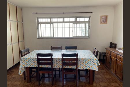 Casa à venda com 320m², 4 quartos e 2 vagasCozinha