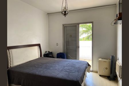 Casa à venda com 320m², 4 quartos e 2 vagasQuarto 1