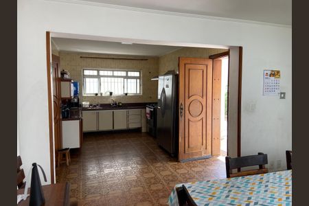 Casa à venda com 320m², 4 quartos e 2 vagasCozinha
