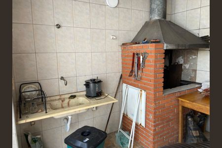 Casa à venda com 320m², 4 quartos e 2 vagasChurrasqueira