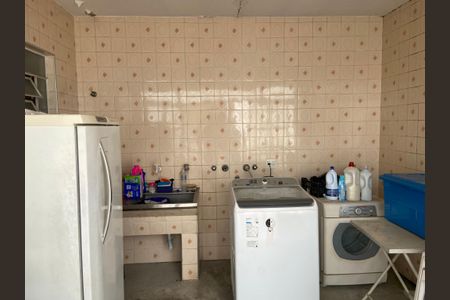Casa à venda com 320m², 4 quartos e 2 vagasÁrea de Serviço