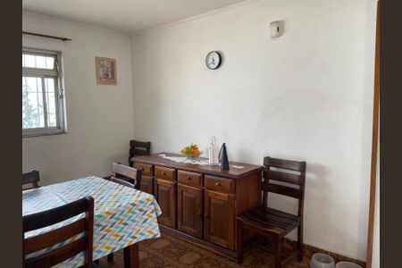 Casa à venda com 320m², 4 quartos e 2 vagasCozinha