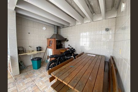 Casa à venda com 320m², 4 quartos e 2 vagasChurrasqueira