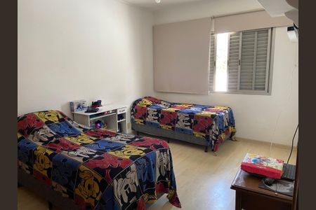 Casa à venda com 320m², 4 quartos e 2 vagasQuarto 3