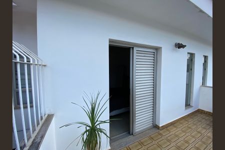 Casa à venda com 320m², 4 quartos e 2 vagasQuarto 1 - sacada