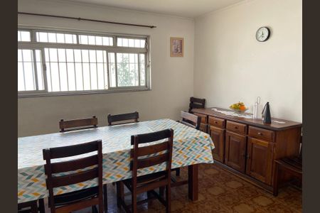 Casa à venda com 320m², 4 quartos e 2 vagasCozinha