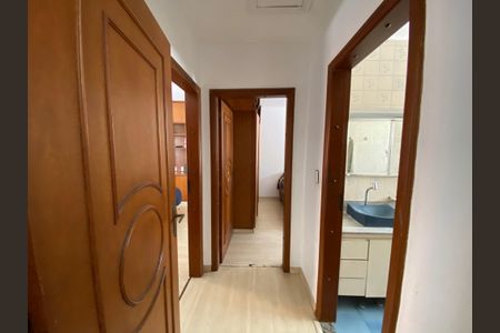 Casa à venda com 320m², 4 quartos e 2 vagasacesso quartos