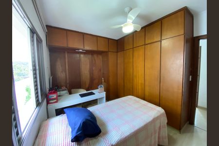 Casa à venda com 320m², 4 quartos e 2 vagasQuarto 2