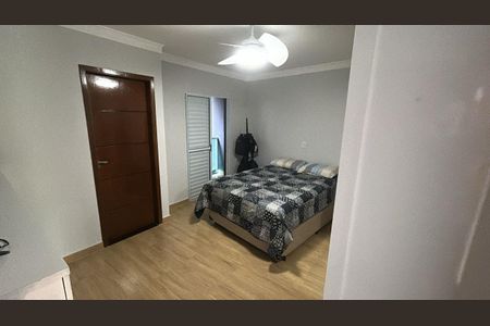 Casa à venda com 97m², 2 quartos e 2 vagas