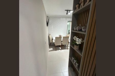 Casa à venda com 97m², 2 quartos e 2 vagas