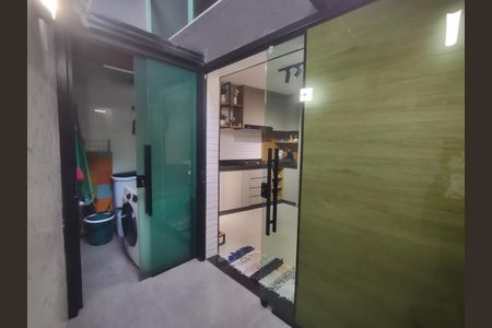 Casa à venda com 97m², 2 quartos e 2 vagas