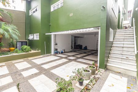 Casa à venda com 300m², 6 quartos e 4 vagasGaragem