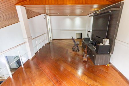 Casa à venda com 300m², 6 quartos e 4 vagasSala de TV