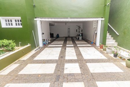 Casa à venda com 300m², 6 quartos e 4 vagasGaragem