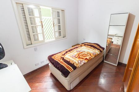 Casa à venda com 300m², 6 quartos e 4 vagasQuarto 2