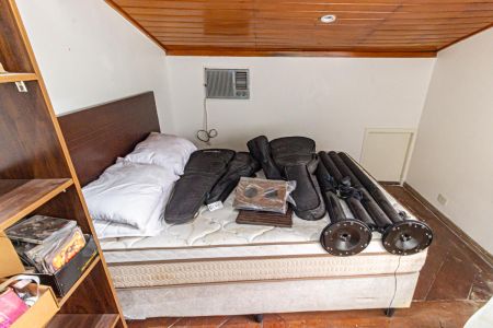 Casa à venda com 300m², 6 quartos e 4 vagasSuíte 2