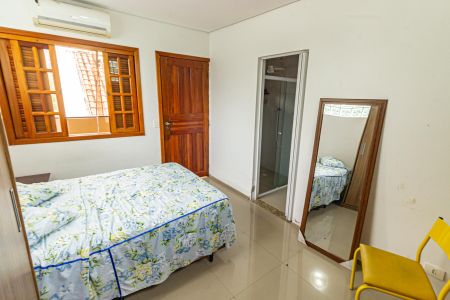 Casa à venda com 300m², 6 quartos e 4 vagasSuíte 4