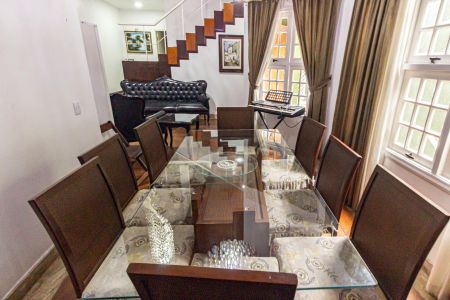 Casa à venda com 300m², 6 quartos e 4 vagasSala de Jantar