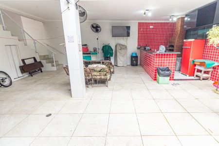 Casa à venda com 300m², 6 quartos e 4 vagasQuintal e Churrasqueira