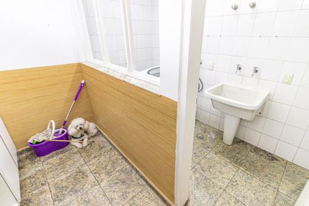 Casa à venda com 300m², 6 quartos e 4 vagasLavanderia
