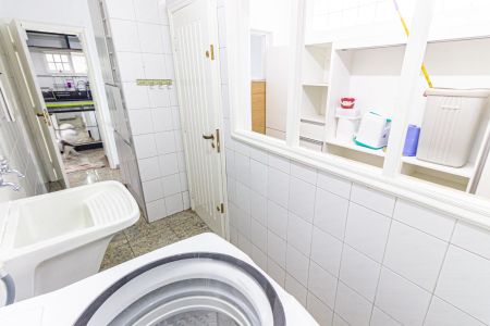 Casa à venda com 300m², 6 quartos e 4 vagasLavanderia