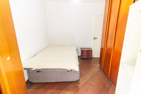 Casa à venda com 300m², 6 quartos e 4 vagasQuarto 1