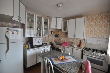 Casa à venda com 204m², 4 quartos e sem vagaCozinha