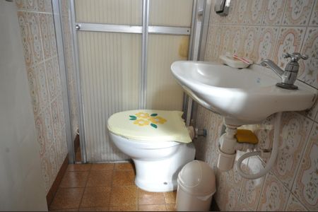 Casa à venda com 204m², 4 quartos e sem vagaBanheiro